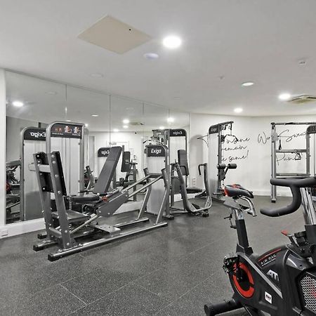 Modern, City Centre, Studio Apartment With Free Wifi, Gym Access, Netflix - West One 谢菲尔德 外观 照片